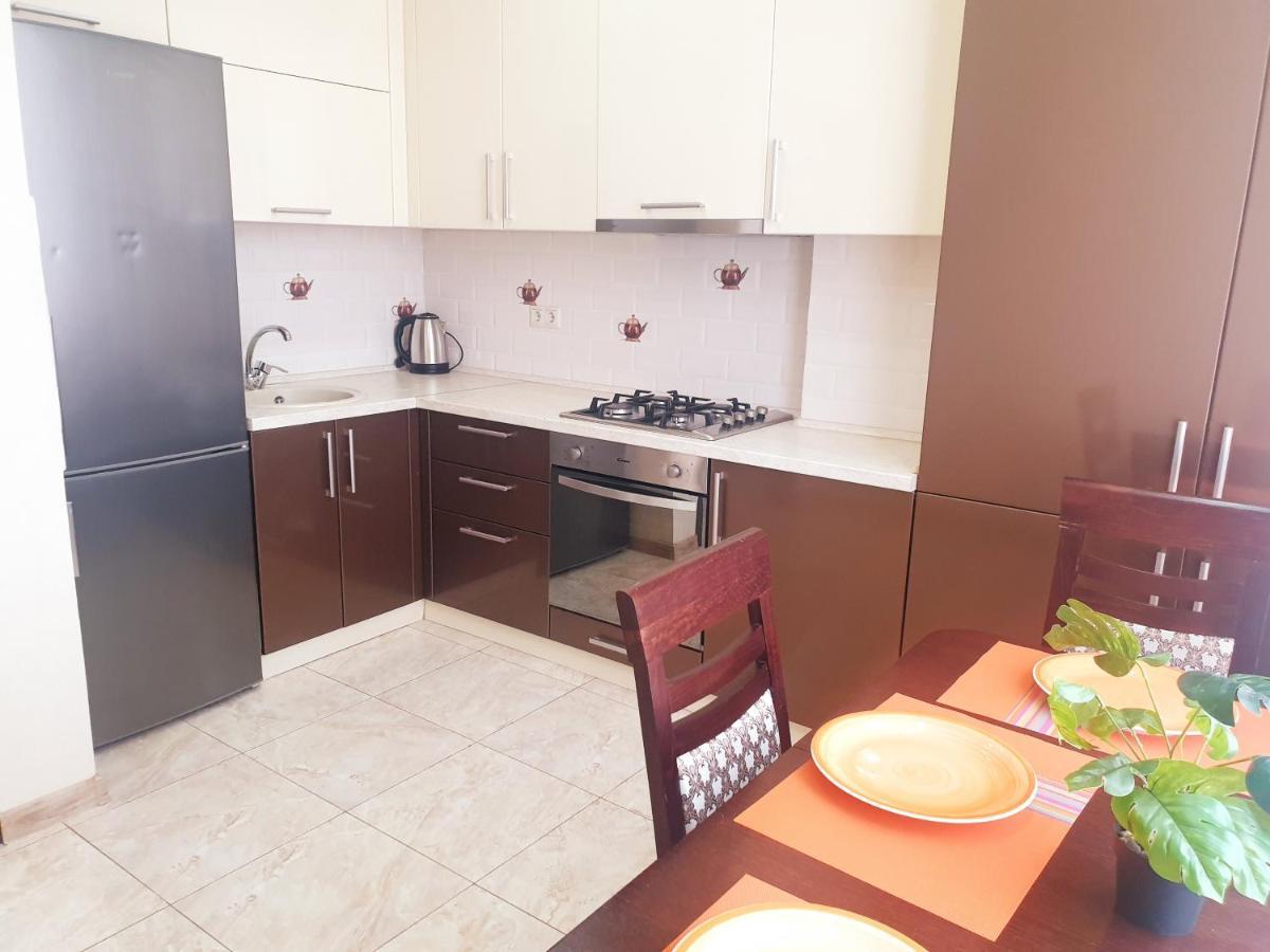 Sky House Premium Apartment In City Center Chisinau Luaran gambar